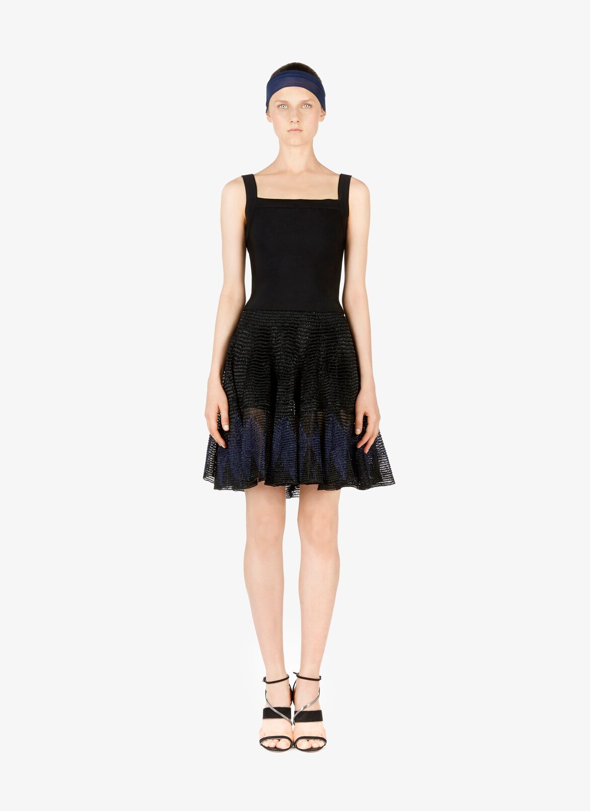 Sleeveless Square-Neck Top ALAÏA BLACK SLEEVELESS SQUARE-NECK TOP
